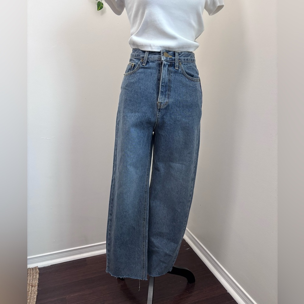 OAK + FORT Blue Wide Leg Jeans High Waisted Size xs Cotton Distressed Hem - Picture 4 of 9